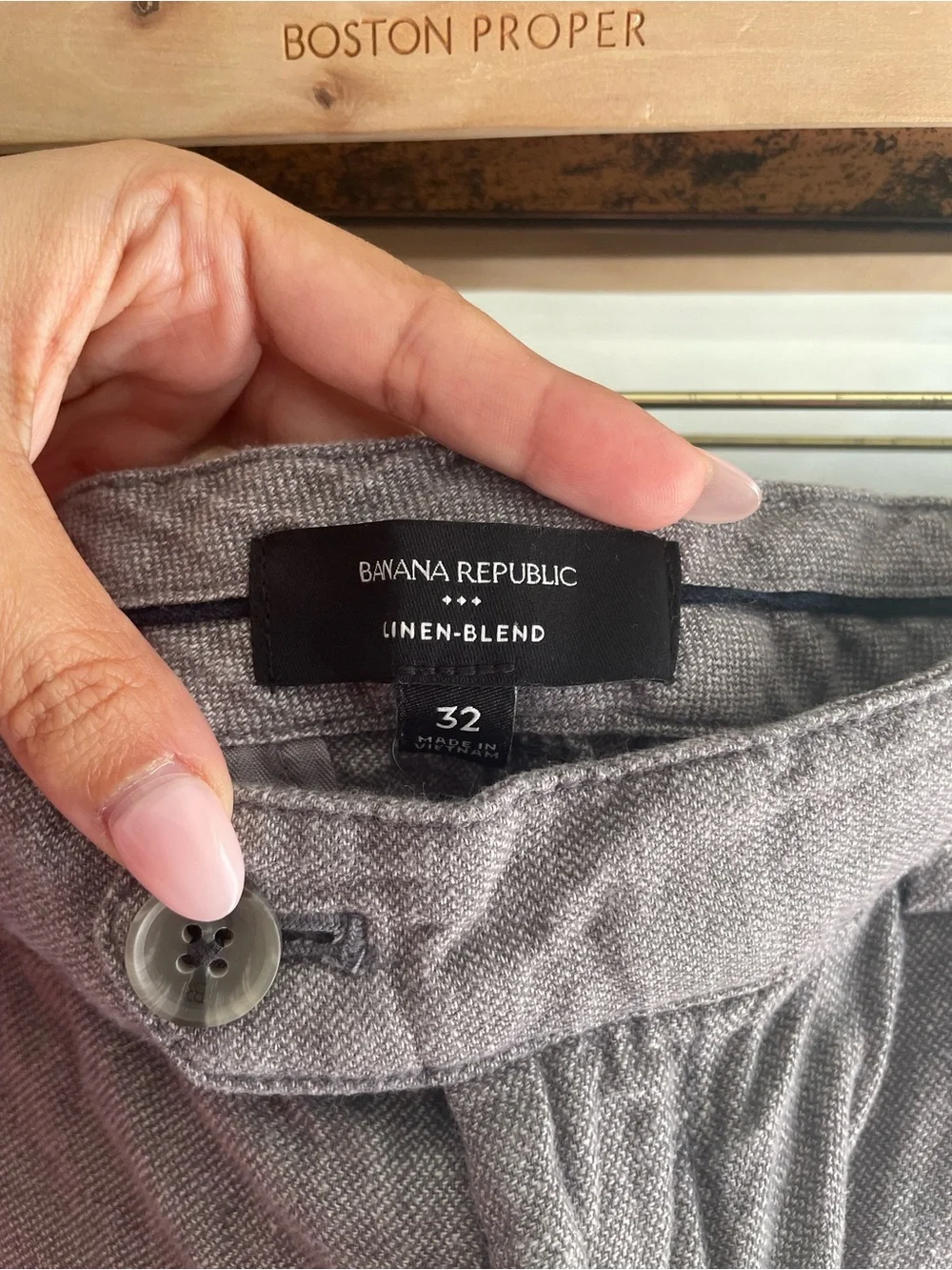 Banana Republic Men’s Gray Linen Blend 7” Shorts Size 32